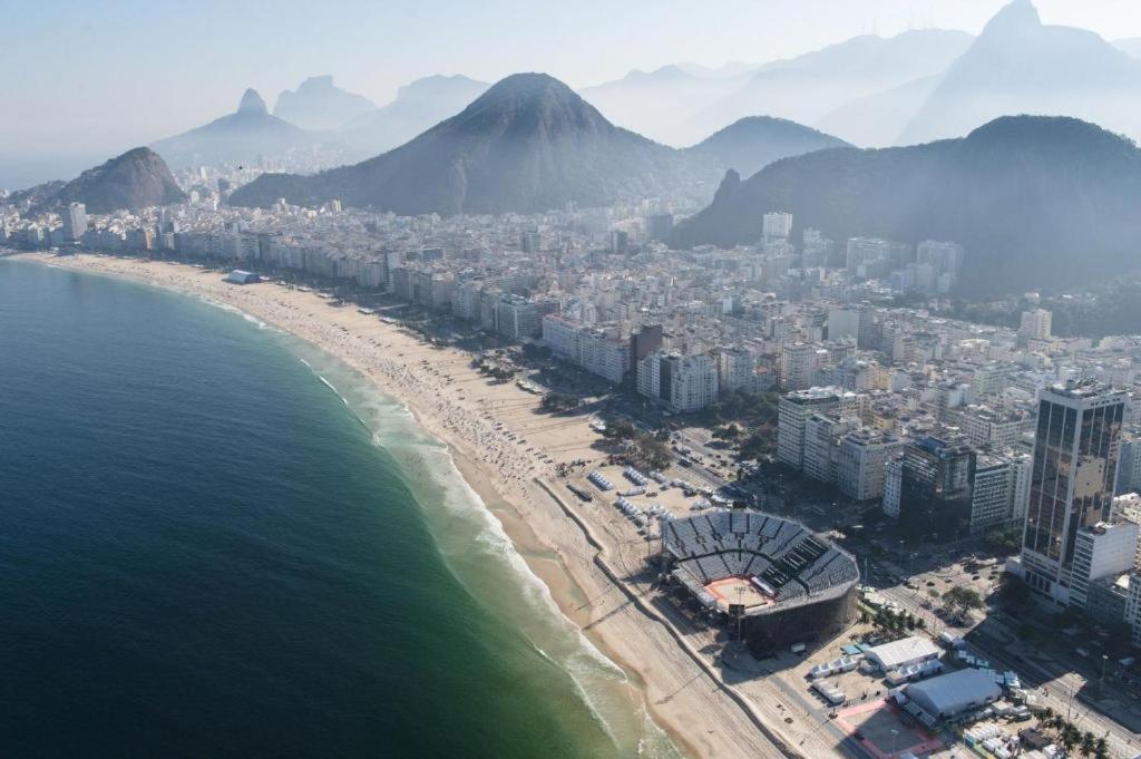 Studio Completo Na Praia De Copacabana Com Ar, Wifi, Netflix, Ate 4 Pessoas, Fundos Claro E Silencioso, Pauloangerami Pj135 Rio de Janeiro Kültér fotó