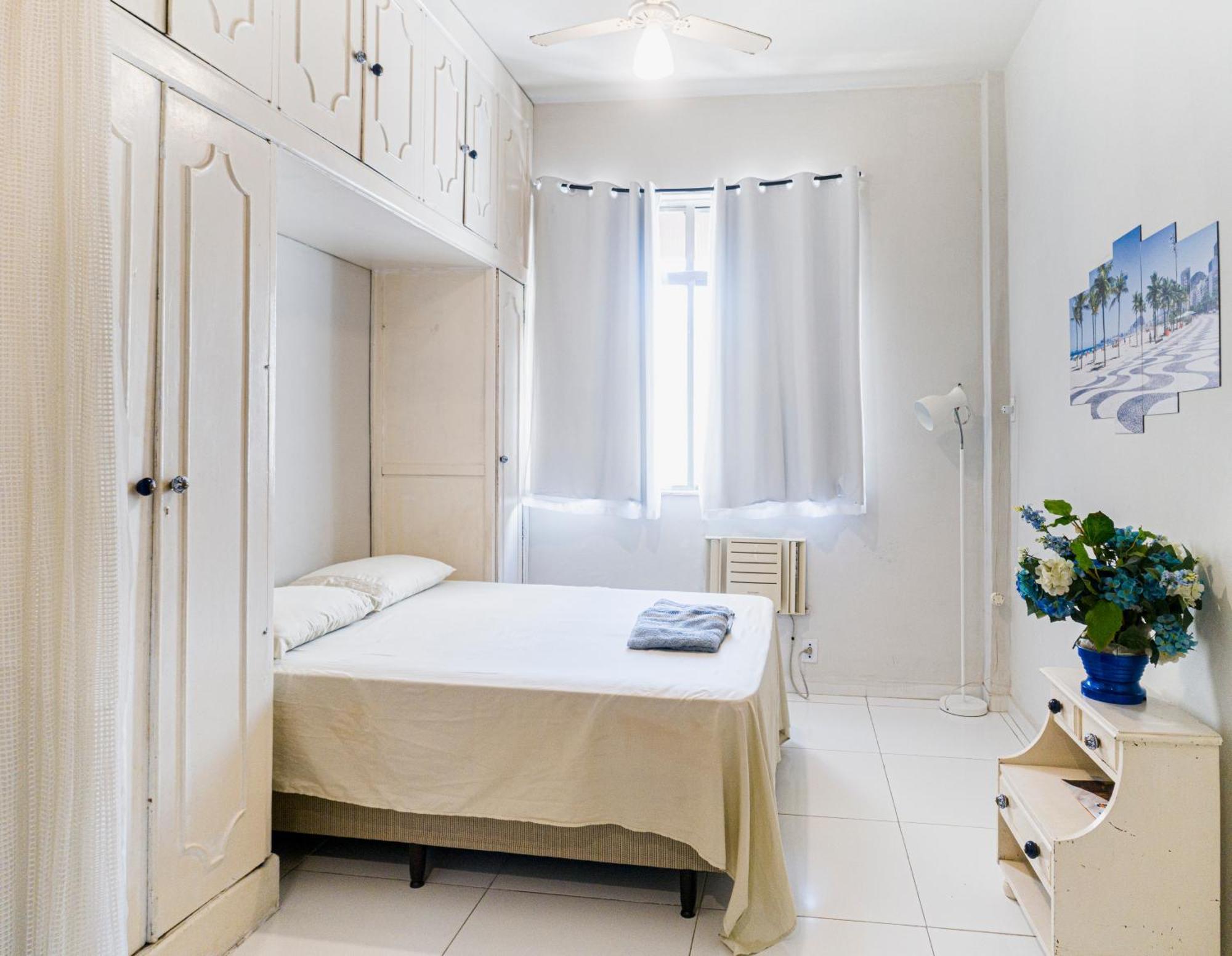 Studio Completo Na Praia De Copacabana Com Ar, Wifi, Netflix, Ate 4 Pessoas, Fundos Claro E Silencioso, Pauloangerami Pj135 Rio de Janeiro Kültér fotó