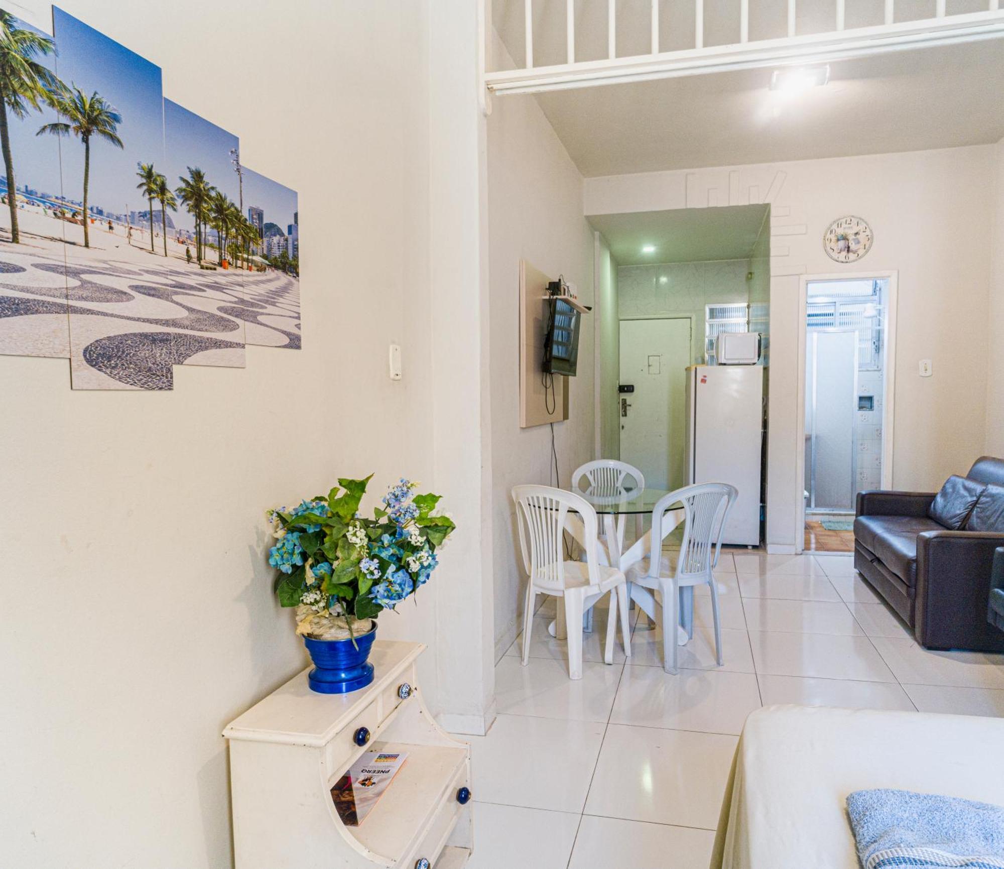 Studio Completo Na Praia De Copacabana Com Ar, Wifi, Netflix, Ate 4 Pessoas, Fundos Claro E Silencioso, Pauloangerami Pj135 Rio de Janeiro Kültér fotó