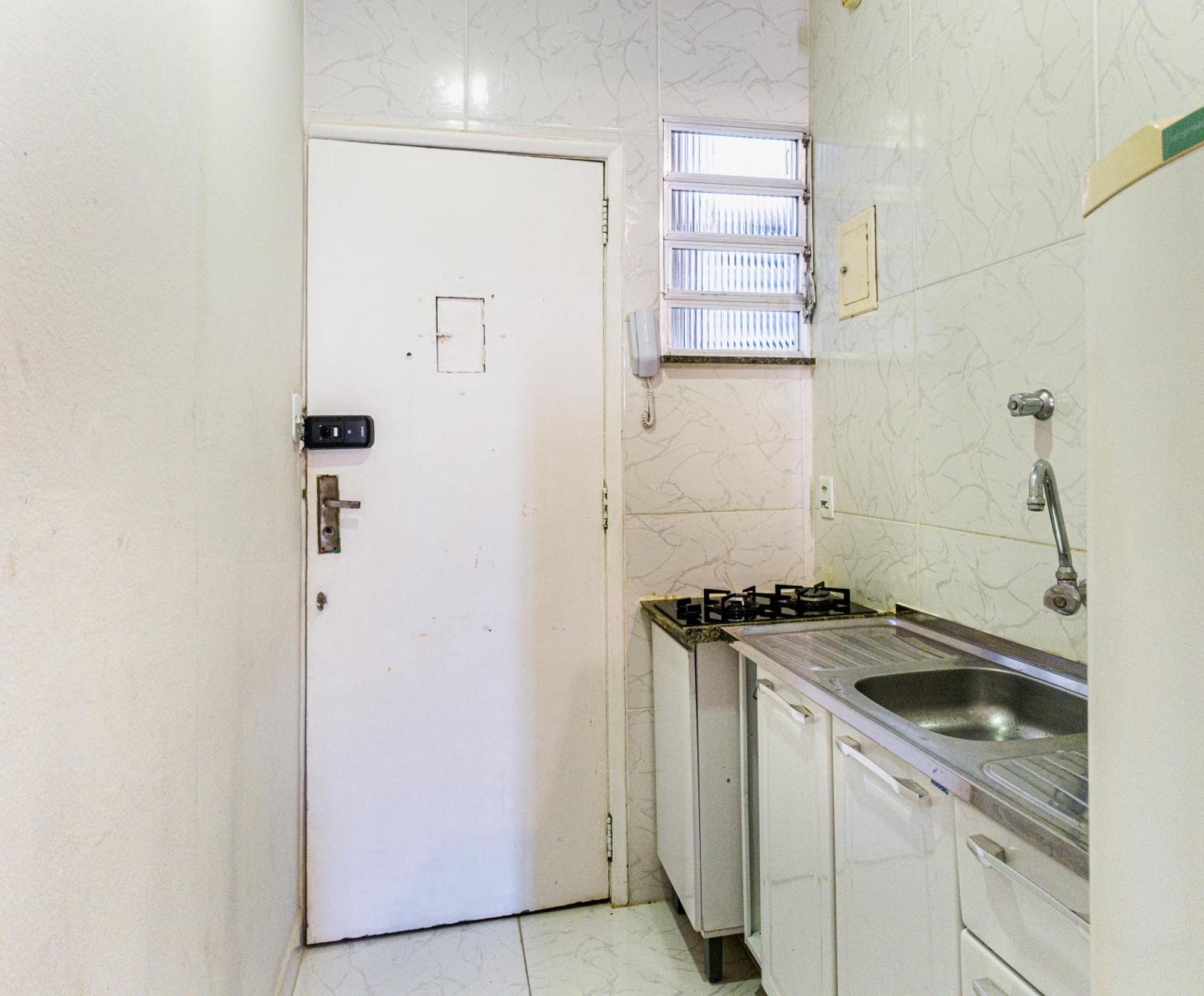 Studio Completo Na Praia De Copacabana Com Ar, Wifi, Netflix, Ate 4 Pessoas, Fundos Claro E Silencioso, Pauloangerami Pj135 Rio de Janeiro Kültér fotó